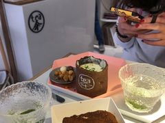 -茶是一枝花泡茶店