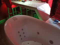 -天鹅恋主题酒店(积玉桥地铁站店)