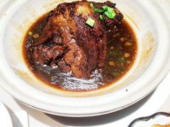 -老码头黑皮肘子锅包肉(赣水路店)
