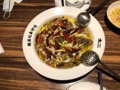 老坛子酸菜鱼（鲈鱼3-4人份）-太二酸菜鱼(广州IFC国金天地店)
