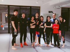 -EFL巴西柔术·综合格斗·泰拳·少儿体能训练(虹桥德必馆)