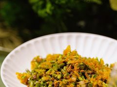 酸黄瓜花桃花泥螺-木守西溪溪隐餐厅