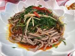 -洪霞餐馆·川菜·鲜货现炒(两江春城店)
