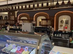 -马克西姆俄罗斯餐厅(通亚街店)