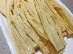 炸腐竹-味之绝美蛙鱼头火锅(花都店)