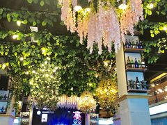 -壹号院音乐餐厅•烤全羊•新疆菜(浐灞店)