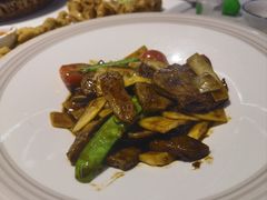 酸笋炒猪肝-阿忠食坊大排档·20年老店(万象城店)
