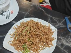 香菜金丝馓子-红棚子肚绷·徐州烧烤(南京店)
