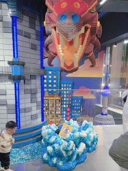 -乐高品牌旗舰店(人民广场店)
