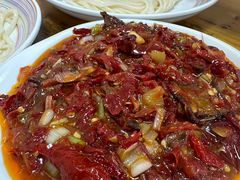 -歹歹的加个面过油肉拌面