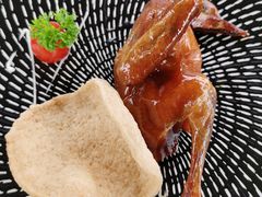 红烧乳鸽-茅庐·川粤精品私房菜(金沙遗址店)