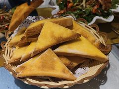 -玖月时尚泰式餐厅