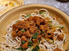 -鹤江桥·红油牛肉粉(SKP店)