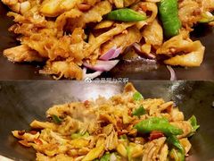 -阿瓦山寨·湘菜现炒·剁椒鱼头王(咸阳总店)