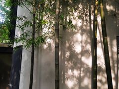 -穹六人间 people 6(岳阳路店)