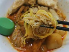 -亚王咖喱鸡米粉面