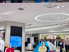 -王府井百货熙地港店