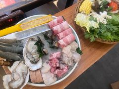 -樾餐厅泰式海鲜火锅(民歌湖店)