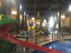 -泉城欧乐堡戏水湾艺术养生温泉