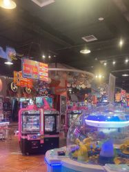 -卡通尼乐园(新达汇三林店)