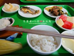 -勐巴拉娜西超级歌舞秀