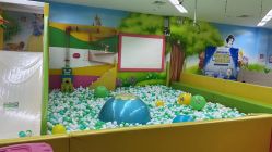 -孩子王(万达广场店)