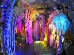 -泰安地下龙宫景区