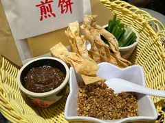 -鲁菜根·泰安菜(万达店)