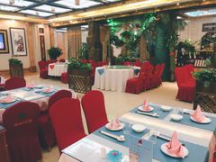 大堂-鹊华居·地道鲁菜·海鲜·融合味(大明湖店)