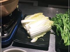 -龙巢盱眙龙虾·牛蛙·烧烤宵夜(八卦岭店)