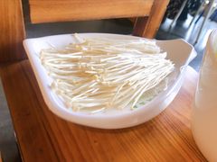 -小小河边鱼(天润城店)