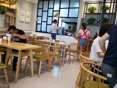 大堂-镇南锅盖面馆(解放路店)