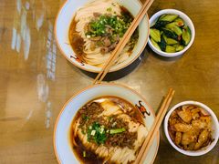 -津市刘聋子粉馆岳阳总店