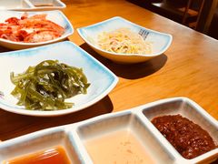 -唯成•韩国炭火烤肉 유성고기