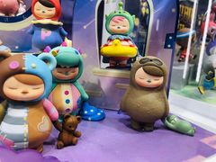 -泡泡玛特POPMART(蓝色港湾店)