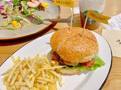 -HELLO 27 意面·沙拉·帕尼尼