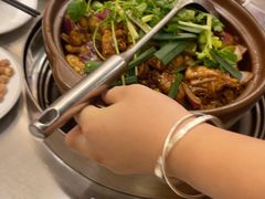 -胡须佬鸡煲四季火锅店(石厦西村直营店)