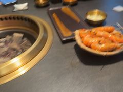 -铭牛烧肉·和牛海鲜自助(高新月牙湖店)