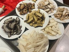 -天宜隆蘑菇宴火锅(石景山旗舰店)
