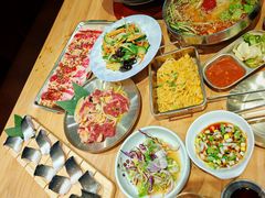 -青瓦餐厅·生鱼片·韩园烤肉(西塔店)