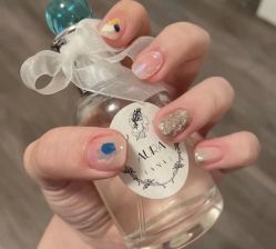 -七月美睫 美甲
