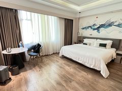 -华海酒店(茂名高铁站店)