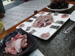 鱼头-景明轩•养生酸汤鱼火锅 云贵鲜菌 现舂野果酸汤(王寨小区店)