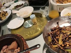 -辛香味烧鱼馆·非遗技艺·排骨红烧肉(光谷医药园店)