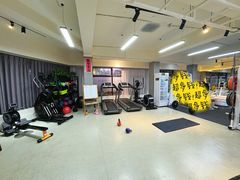 -GYMPLUS私教健身会馆(大悦城店)