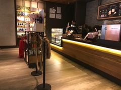 -星巴克臻选(周浦万达店)