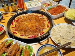 -三个四川人火锅(华联商厦店)