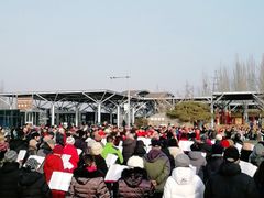 -奥林匹克森林公园南门-停车场