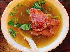 牛肉粉丝汤-哑巴生煎(临顿路店)