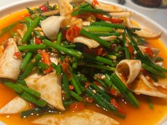自贡火爆黄喉-雀蓝川菜(滨湖万象汇店)
